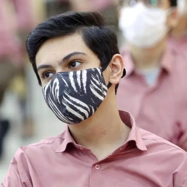 مانی حمزه لو